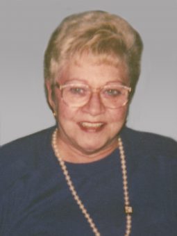 Laperrière, Suzanne