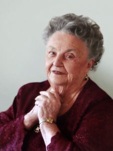 Paquin, Gabrielle Deschênes